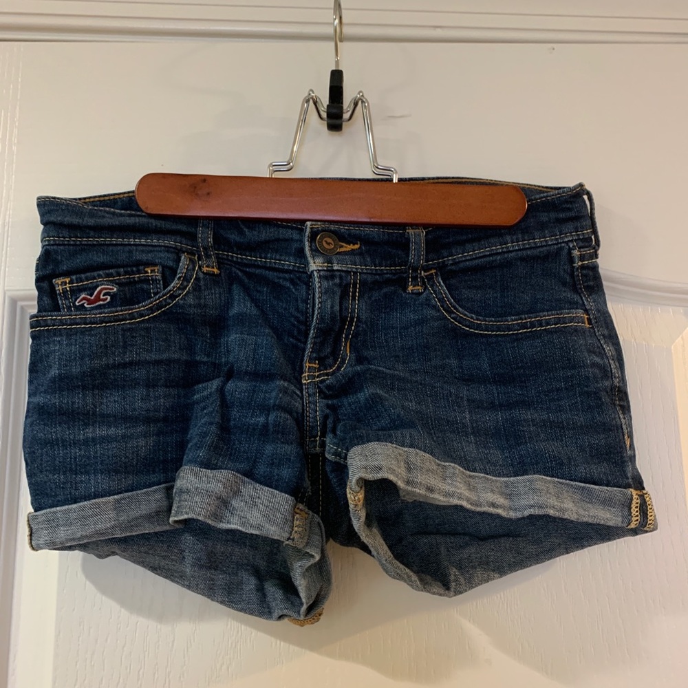 Low/Mid Rise Medium Wash Denim Shorts